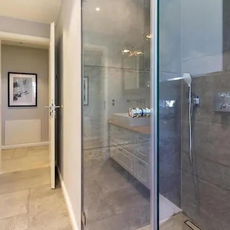 Retreat Reetdach-villa Retreat *